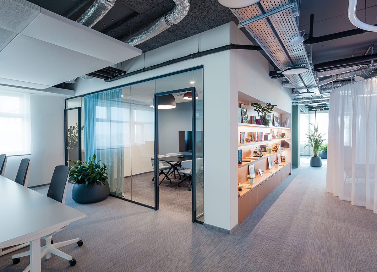 4,200 sqft office fit-out